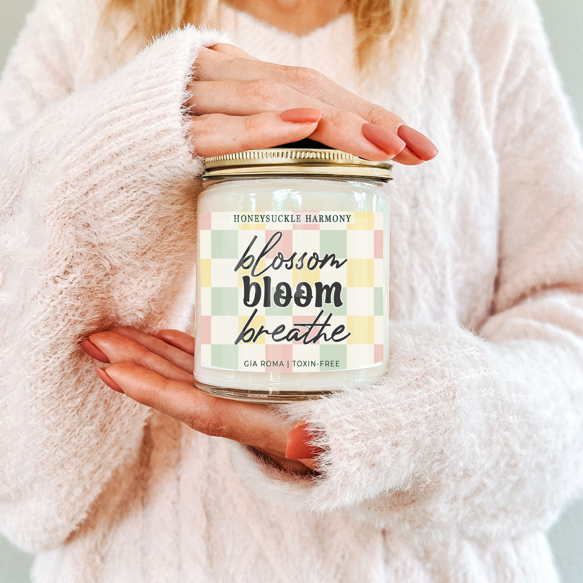 Honeysuckle Harmony Candle-3